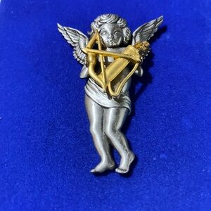 JJ Cherub Brooch
